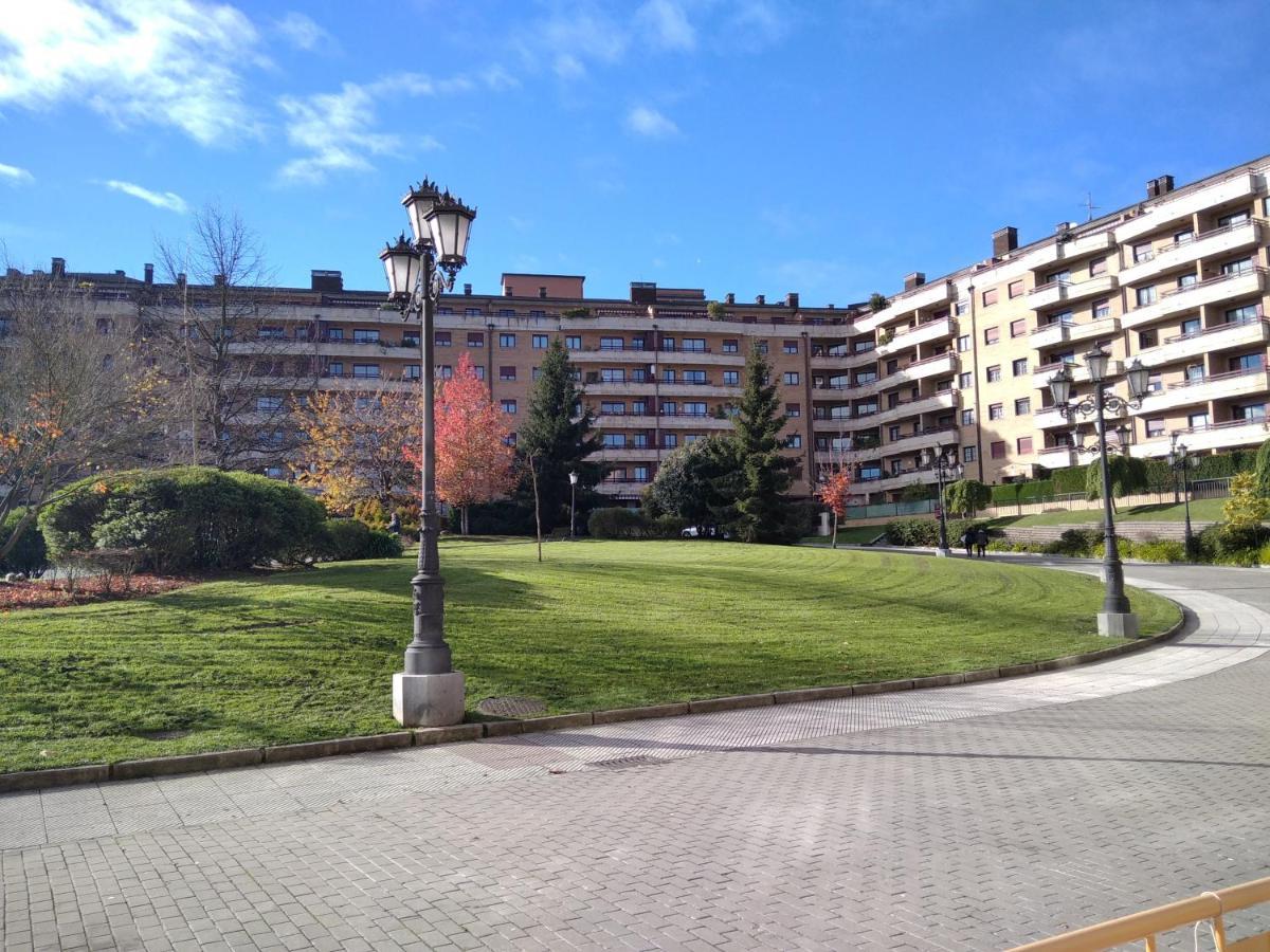 Appartamento Jardines De Vinjoy Oviedo Esterno foto
